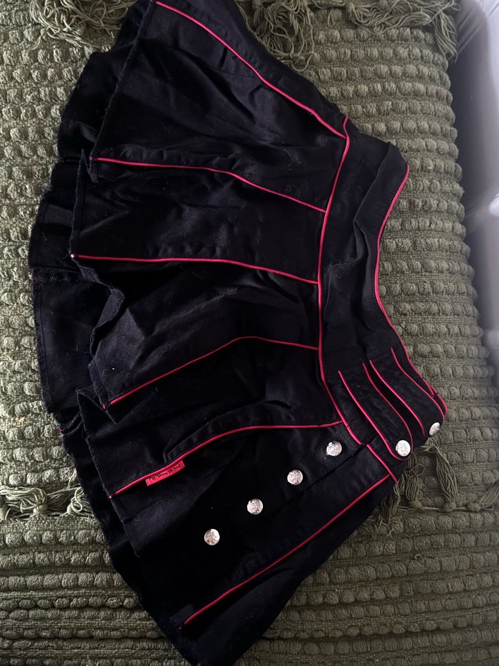 TRIPP NYC Band Pleated Skirt IO6750 Black/Red Size Small